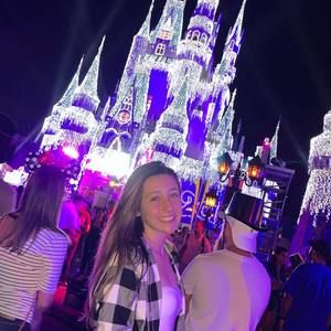 Meet your Posher, Abby